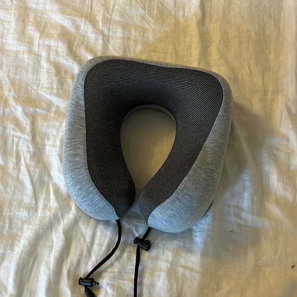 napfun Other - NAPFUN TRAVEL PILLOW